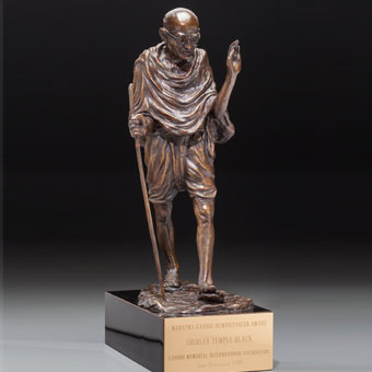 Shirley Temple Mahatma Gandhi Humanitarian Award (1988)